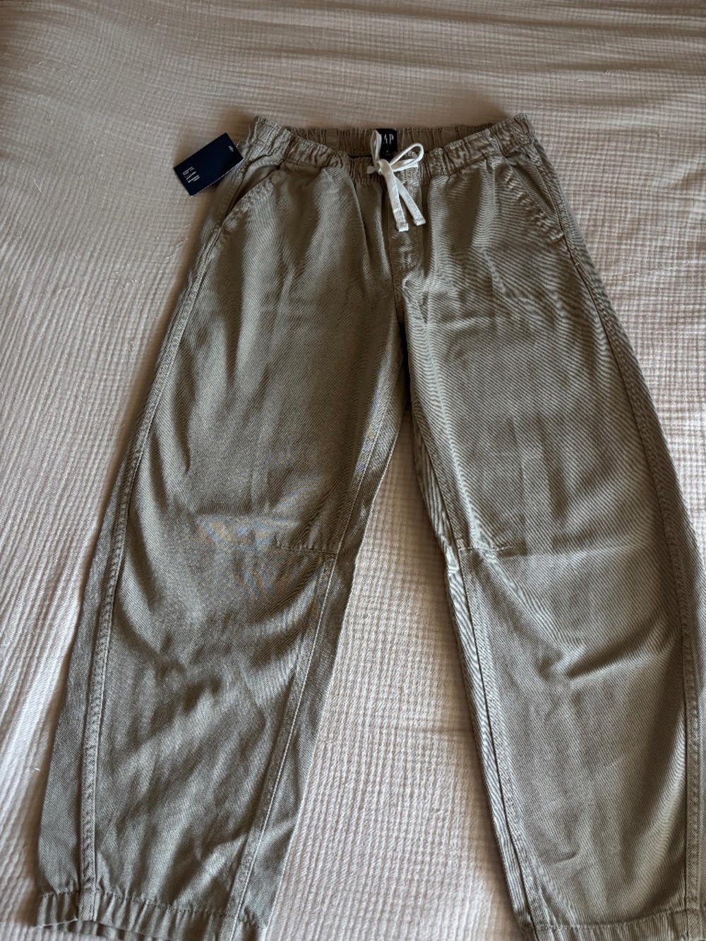 Women’s Gap Khaki Barrel Pants